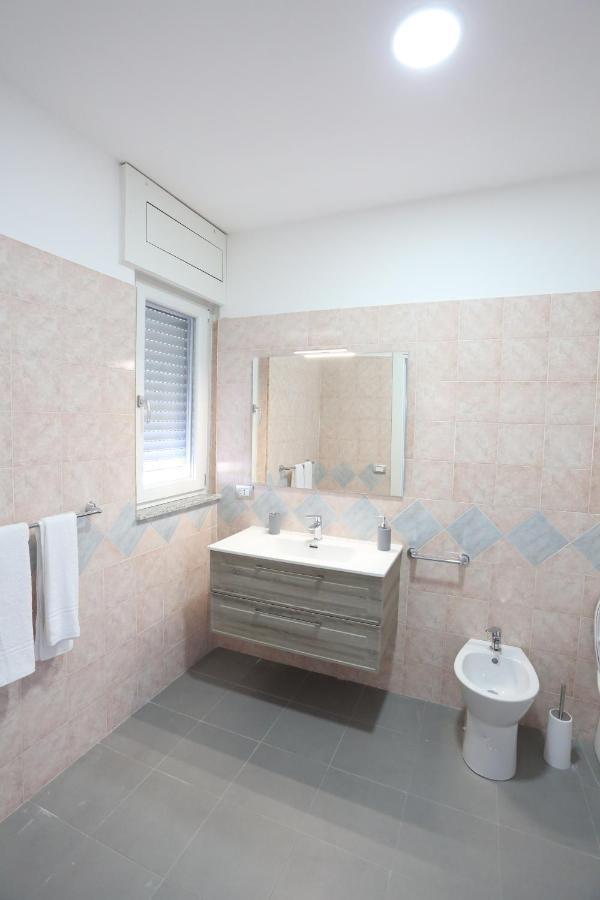Il Giglio Hotel Castel Volturno Ngoại thất bức ảnh